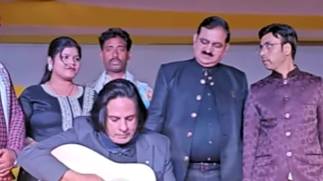 Internet Can’t Stop Talking About Rahul Roy’s Performance At Bihar Wedding: ‘This Guy Deserves More...’