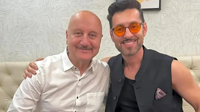 Anupam Kher Gifts Jacket To Max Amini, Comedian Says ‘Jai Ho’ | Watch Video