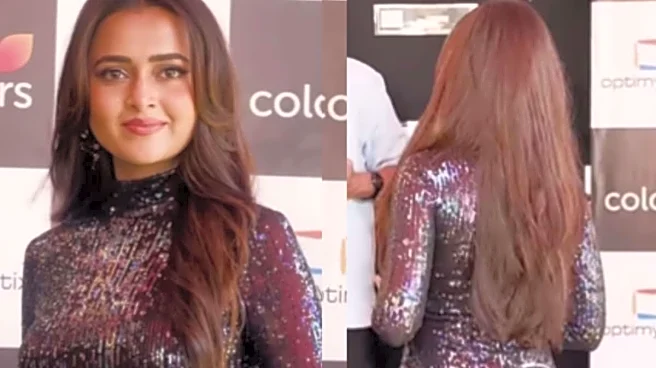 Tejasswi Prakash Turns Wardrobe Mishap Into A Winning Moment With Her Composure