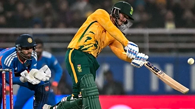 Quinton de Kock Stars As South Africa Level Series; India’s Top Order Falters Again
