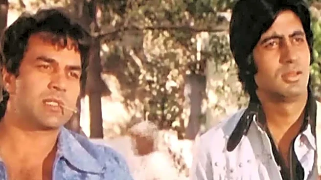 Amitabh Bachchan And Dharmendra Left Sholay Sets To Have Drinks, Director Feared They Were Lost In Jungle