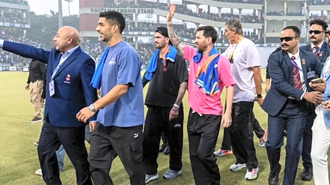 Luis Suarez Asks About Virat Kohli Pavilion At Arun Jaitley Stadium During Lionel Messi's GOAT India Tour