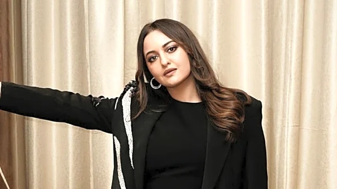 Sonakshi Sinha Slams Air India Over 6-Hour Flight Delay, Later Removes Post