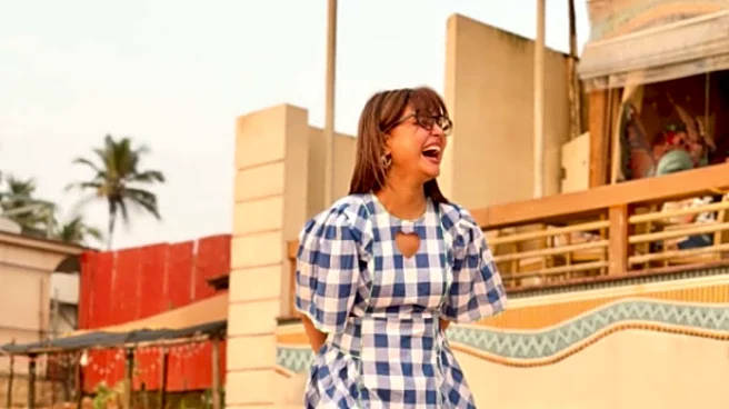 Hina Khan’s Maldives Photo Dump Is All About Calm, Comfort And Sunshine