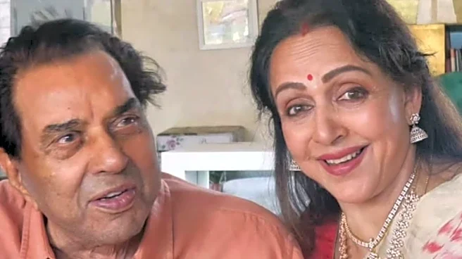 Hema Malini Was 'Left Out' By Dharmendra's 'First Family', Says Shobhaa De: 'Could've Hijacked Those Moments'