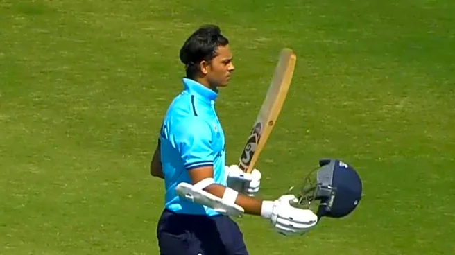 Yashasvi Jaiswal Battles Acute Gastroenteritis, Undergoes Rapid Weight Loss: Report