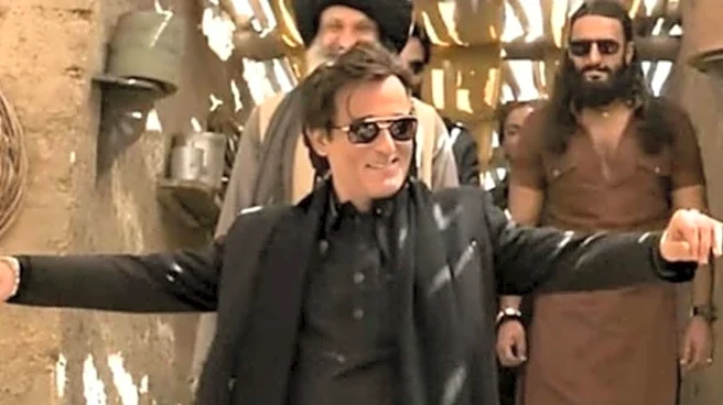 Dhurandhar Box Office Collection Day 14: Akshaye Khanna-Ranveer Singh Film Storms Past Rs 460 Cr