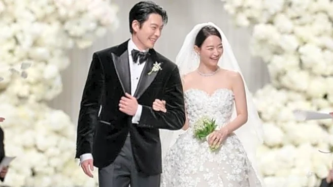 More Dreamy Photos From Shin Min Ah And Kim Woo Bin’s Wedding