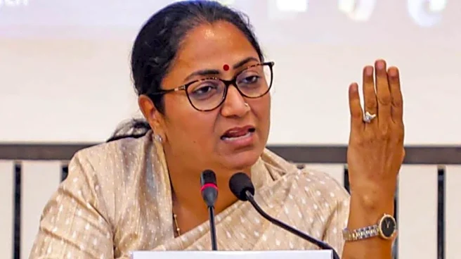 Delhi CM Rekha Gupta Holds Pollution Review Meet As Air Remains 'Very Poor'