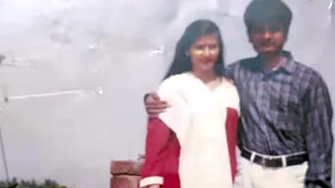 Before WhatsApp And Instagram, This Inter-Caste Love Story Was Written On A Handkerchief!
