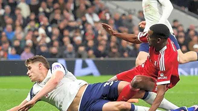 Van De Ven's Reveals Message He Sent To Alexander Isak Following Challenge During TOT vs LIV