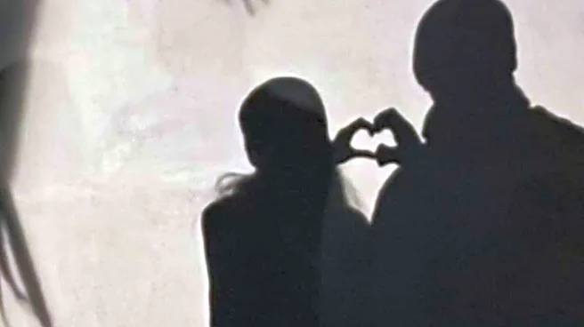 Hrithik Roshan’s Year-End Postcard With Saba Azad Leaves Fans Asking For More