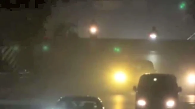 Flight Ops Hit As Fog Blankets Delhi Amid ‘Very Poor’ AQI; Cold Wave Grips North India