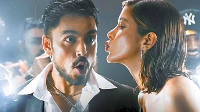 Tu Yaa Main Song Fame Us Out: Shanaya Kapoor, Adarsh Gourav Capture Mumbai’s Hustle In Peppy Track