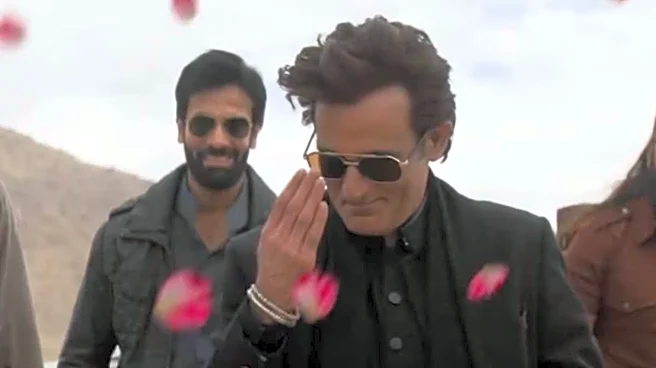 Will Akshaye Khanna Return As Rehman Dakait In Dhurandhar 2? Fans Say ‘Fingers Crossed’