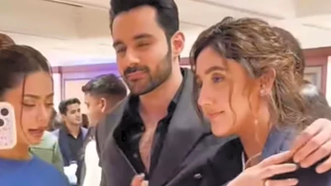 On Camera, Ashnoor Kaur Removes Abhishek Bajaj’s Hand From Her Shoulder