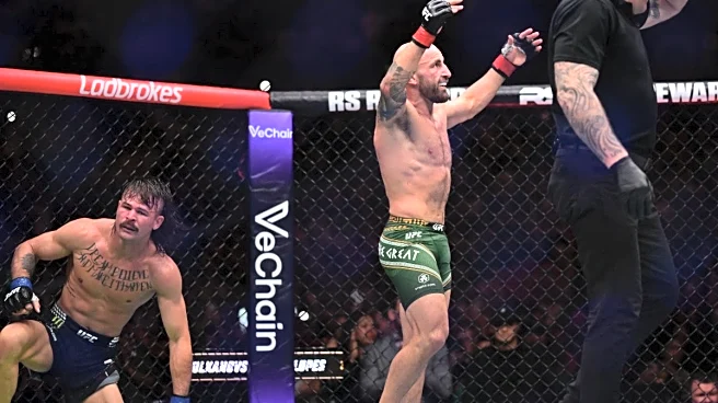 Down Under Dominance: Volkanovski Outlasts Lopes Again To Defend Featherweight Title At UFC 325