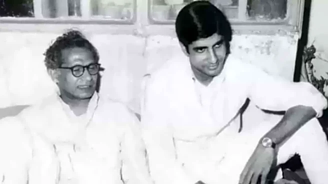 Amitabh Bachchan Remembers ‘Babuji’ Harivansh Rai, Recalls Their Conversation On 'Sangharsh'