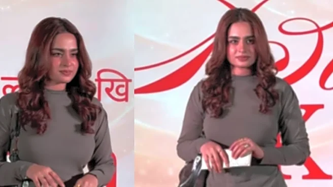 Ayesha Khan Proves Less Is More With Her Latest Red Carpet Fit