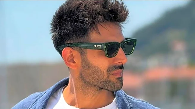 'Kartik Aaryan Is A Terrible Actor, Is Surviving In Bollywood Because...': Prashant Narayanan