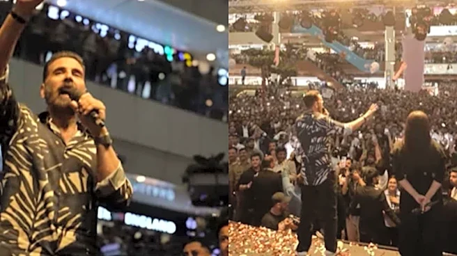 '36 Saal Mein Itne Log...': Akshay Kumar Surprised By Massive Crowd At Bhooth Bangla Promotions