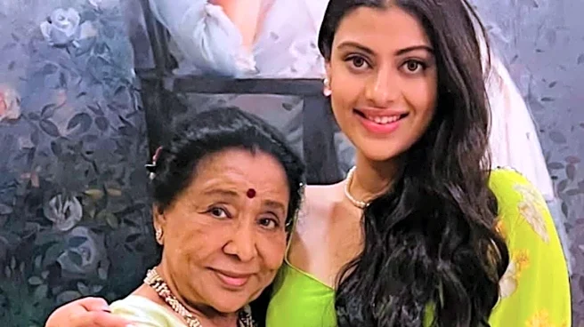 Asha Bhosle Health Update: Granddaughter Zanai Confirms Hospitalisation, Says It's Due To Chest Infection