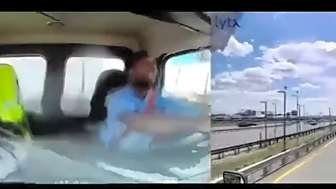 Plane Hits Lamppost And Truck During Newark Landing, Viral Video Stuns Internet