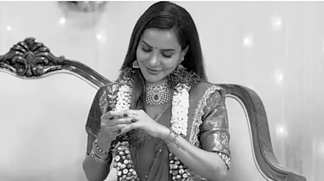 Bigg Boss Telugu Fame Ashu Reddy Shares Engagement Pictures Amid Rs 9.35 Crore Cheating Case