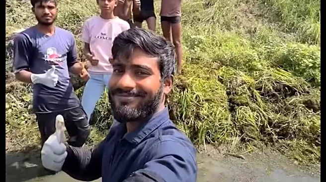 A 21-year-old and his friends pulled 500 kg of garbage out of a dead river in Uttar Pradesh