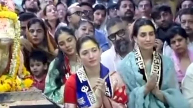 Tamannaah Bhatia Seeks Blessings At Mahakaleshwar Temple, Attends Bhasma Aarti In Viral Video