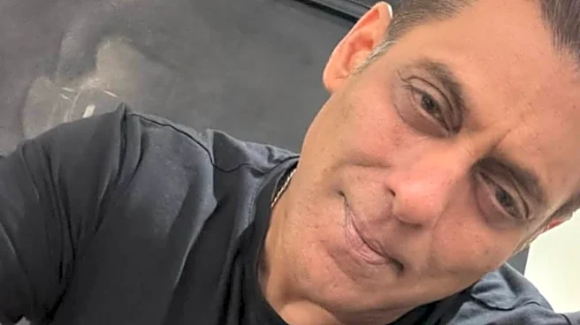'Zor Se Sorry Bolo': Paparazzi Apologise To Salman Khan After Hospital Row, Actor Forgives Them