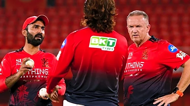 Dinesh Karthik Explains Why RCB Won't Take SRH Easy: 'Go With The Momentum In The First Qualifier'
