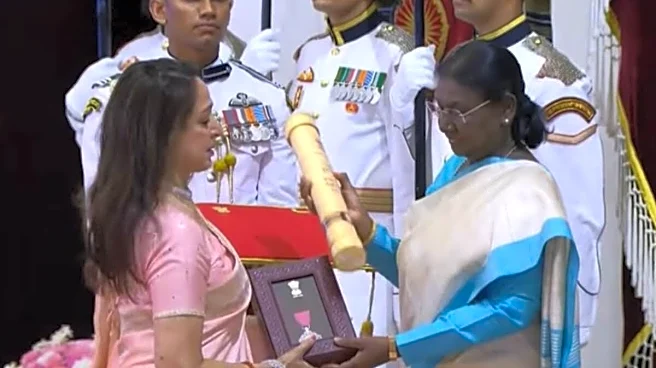 Visibly Emotional Hema Malini Receives Padma Vibhushan On Behalf Of Dharmendra At Padma Awards 2026