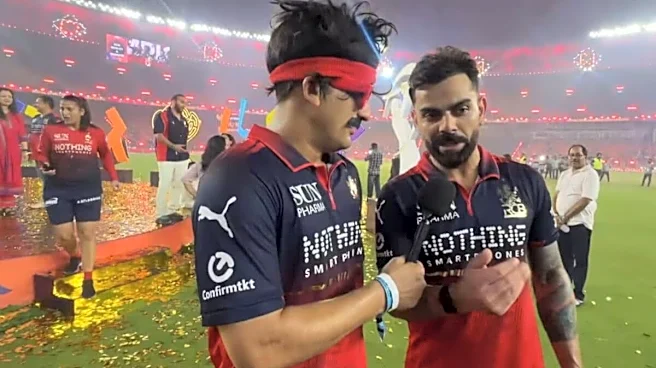 Did Virat Kohli Just Troll Shubman Gill & Co.? 'Trophy Aava De, Home Jaava De'