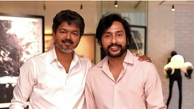 RJ Balaji Meets Vijay After Revealing He Was The First Choice for Karuppu: ‘Same Warmth, Kindness’