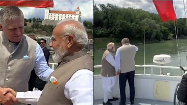 Twinning In Slovakia: Robert Fico Sports Gray-Coloured Jacket Gifted By PM Modi | Watch