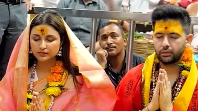 Parineeti Chopra Visited Mahakal Temple With Raghav Chadha During Pregnancy, Drops Unseen Video