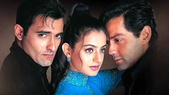 Why Did Fans Stop Bobby Deol From Hugging Ameesha Patel During 'Humraaz'? Actress Reveals
