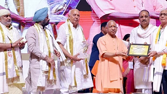 Yogi Adityanath Honours Outstanding Farmers, Releases Souvenir of 'Aam Mahotsav-2026'