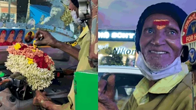 Bengaluru Auto Driver Places Fresh Flowers Before Late Wife's Photos Every Day; Internet Says, 'Oh To Be Loved Like This'