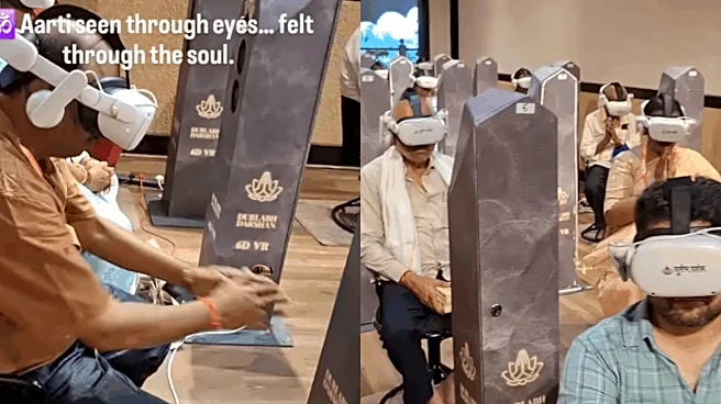 Viral Video: Watch Devotees Experience Ujjain's Mahakaleshwar Bhasma Aarti Through VR Goggles