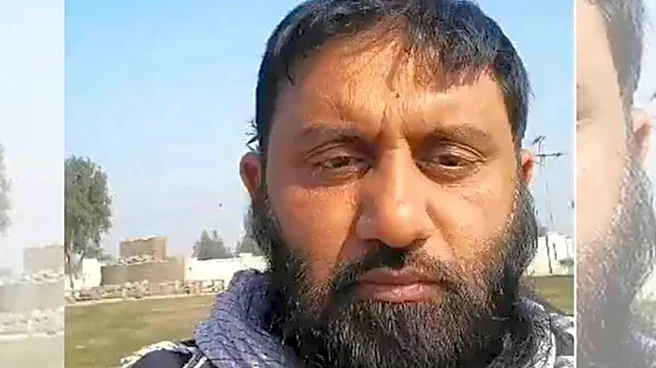 Lashkar Commander Dies At Islamabad Mosque After Eating At ‘Unfamiliar’ Restaurant