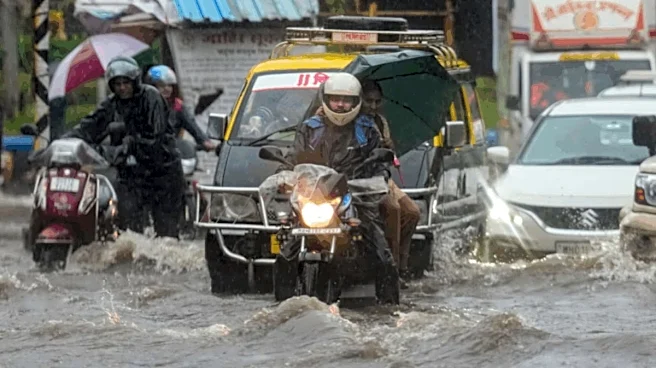 Mumbai Rains Slow Local Trains & Traffic, SpiceJet Warns Flyers Of Disruption