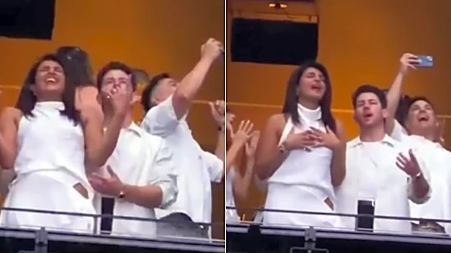 Priyanka Chopra And Nick Jonas Have A Blast At Backstreet Boys Concert In Las Vegas | Viral Videos