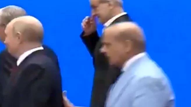 Putin Walks Away After SCO Group Photo. Shehbaz Sharif’s Chase For A Chat Catches Attention