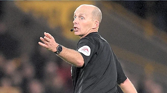 Ex-Referee Mike Dean Reveals Playful Tricks He Used On The Field: 'I Used To Kind Of Run...'