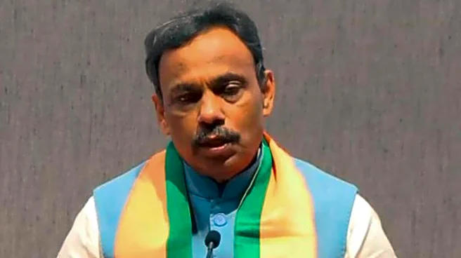 ‘PDA Means Paraya Dhan Apna’: Vinod Tawde’s First Attack On Akhilesh Yadav After Taking Charge In UP