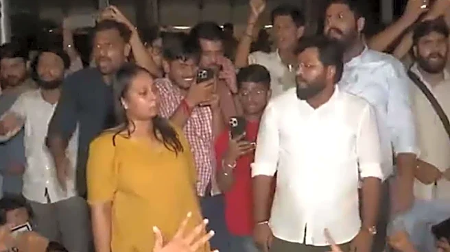 Delhi Building Collapse: ABVP Members Vandalise MCD Headquarters, Demand Resignation Of Commissioner
