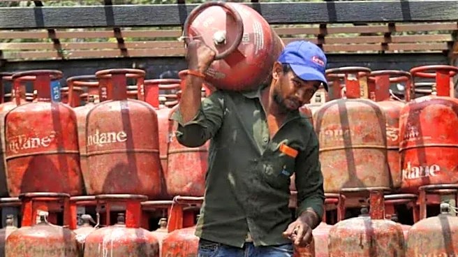 LPG Cylinder New Rule: 2.5 Crore Customers May Face Hassles From October 1, Do This To Get Your Refill