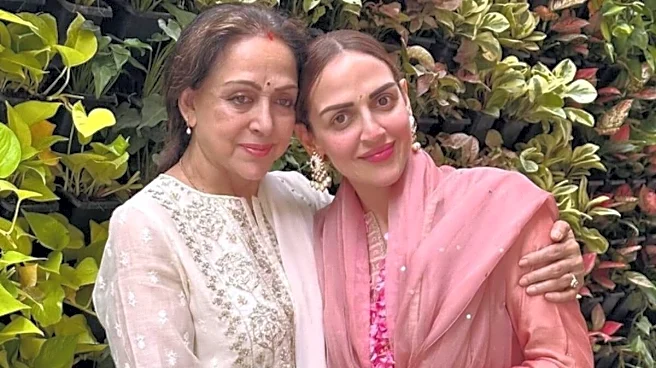 'Love You': Esha Deol Wishes 'Loveliest Lady' Hema Malini On Birthday